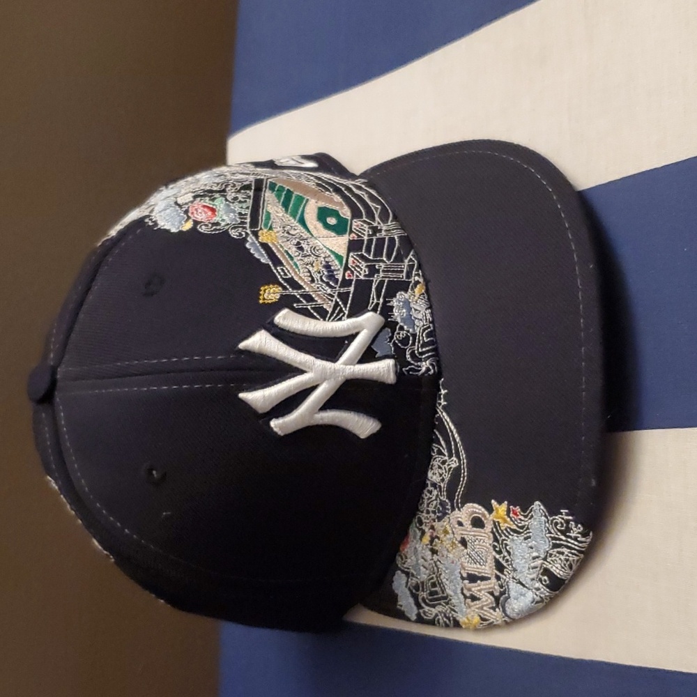 New York Yankees fitted hat